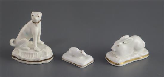 A Grainger, Lee & Co. porcelain figure of recumbent rabbit and a similar mouse, c. 1820-37, L. 3.8 -5.5cm (3)